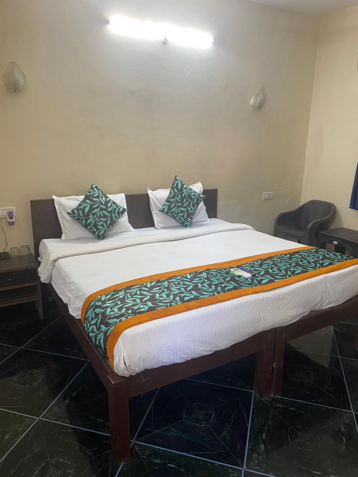 Baga Beach Palms Exterior photo